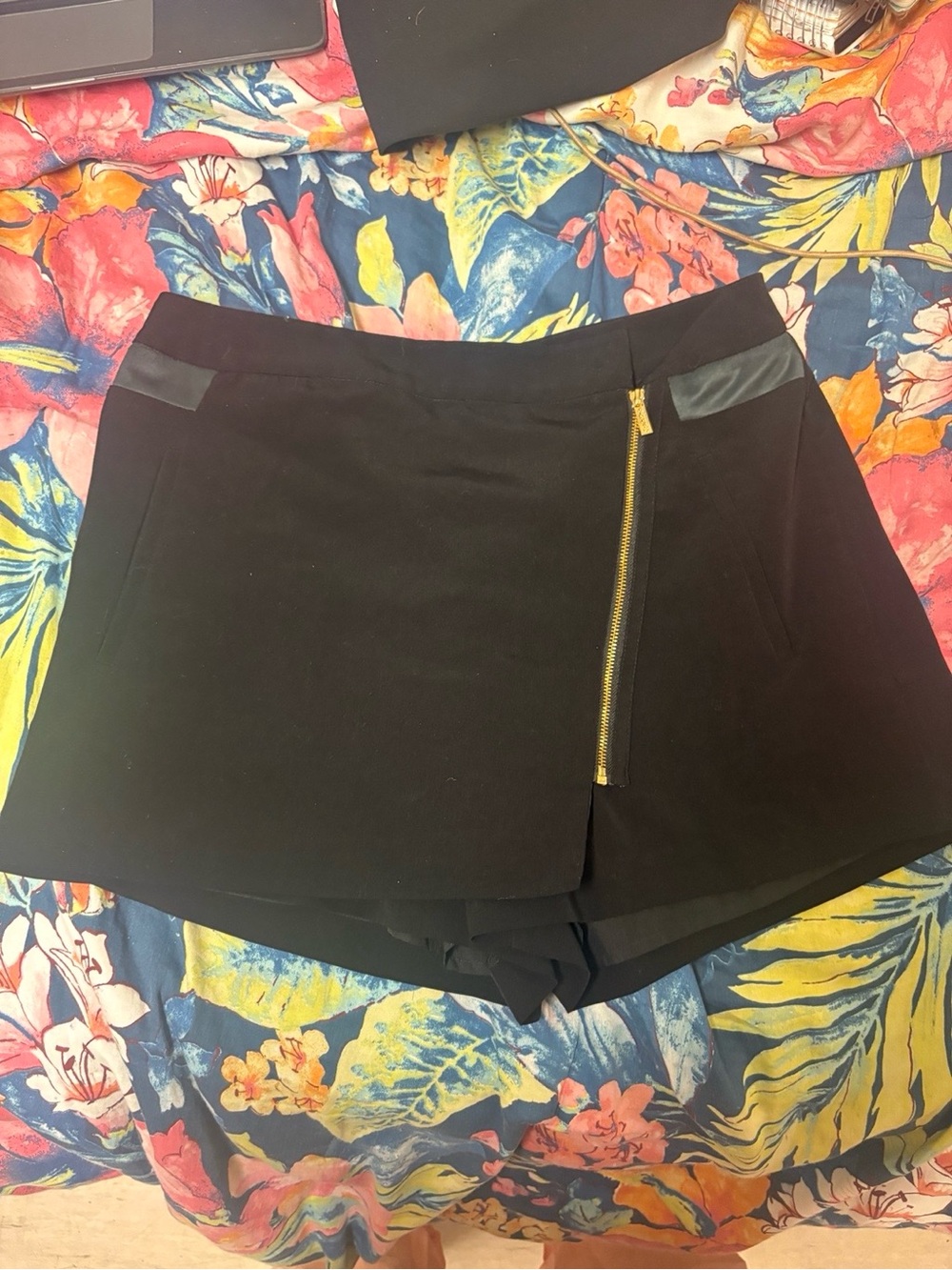 Calvin Klein Black Zip-Front Skort Shorts